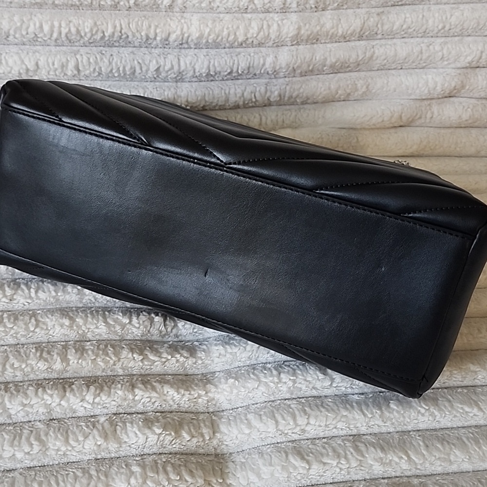 NWOT MICHAEL Michael Kors Black Quilted Shoulder Bag - Picture 9 of 10